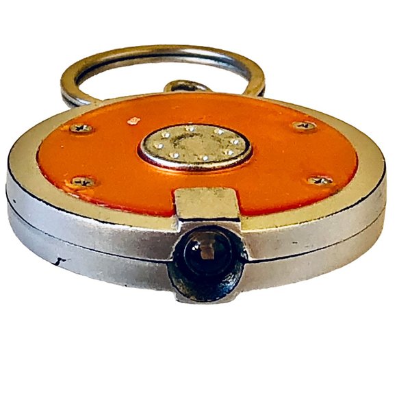 Apple Computer Logo Keychain & Mini LED Flashlight used - Picture 9 of 10